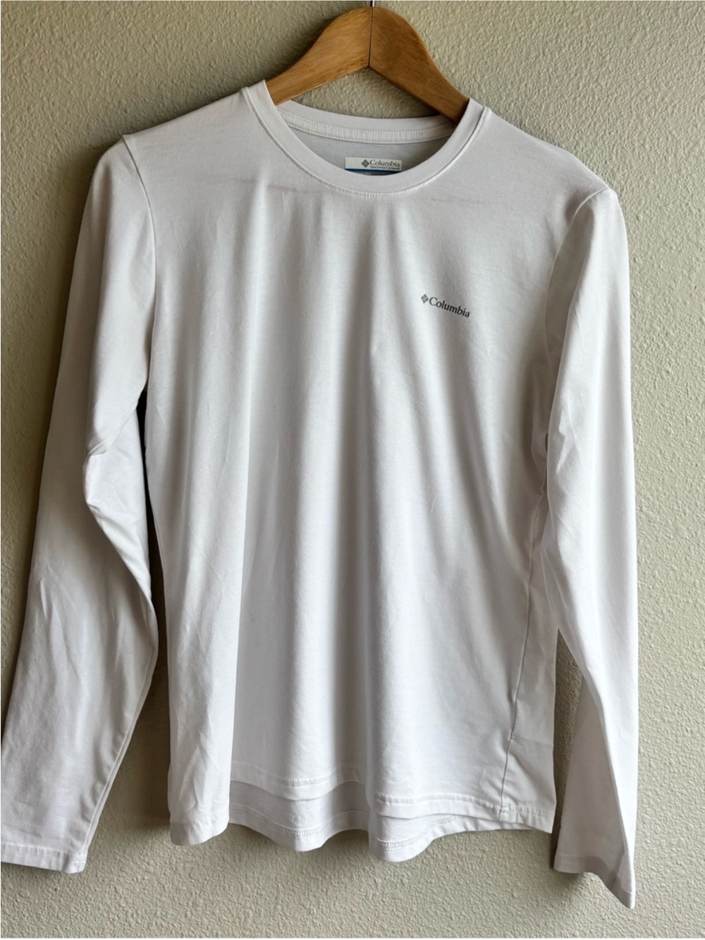 Columbia White Long-Sleeve Performance Tee